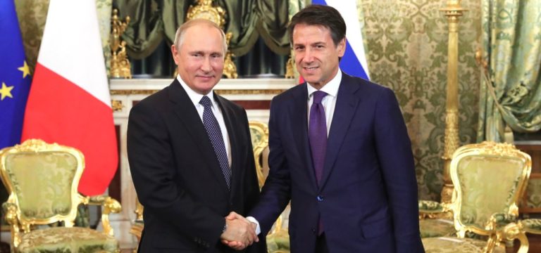 BENVENUTO PRESIDENTE PUTIN! GLI ITALIANI TI SALUTANO E TI OSSERVANO COME COLUI CHE POTRA’, DA SOLO, SALVARE LE SORTI DELL’INTERA CIVILTA’ OCCIDENTALE.